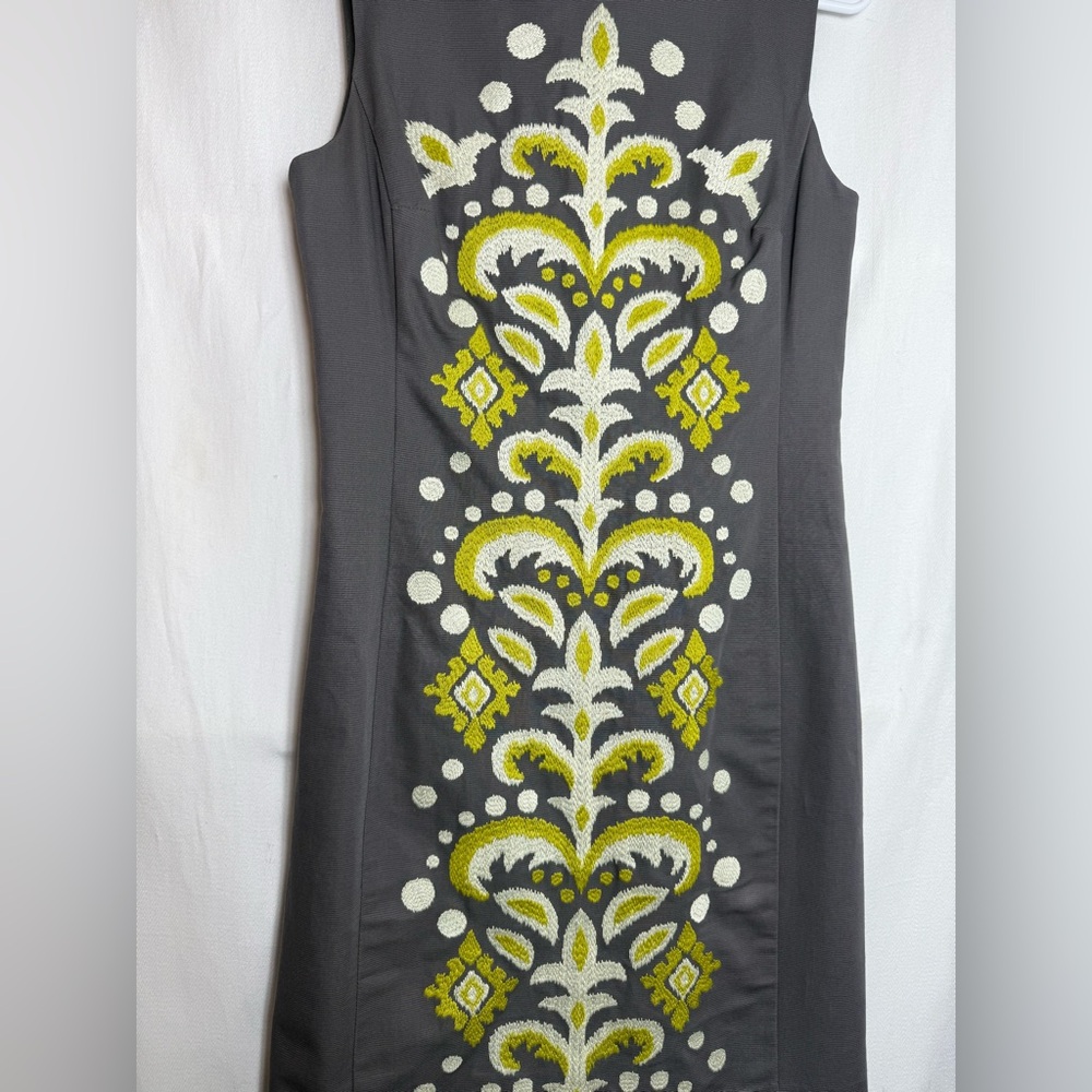 Anthropologie Tabitha Dress with Lime Green and White Embroidery - Picture 2 of 4
